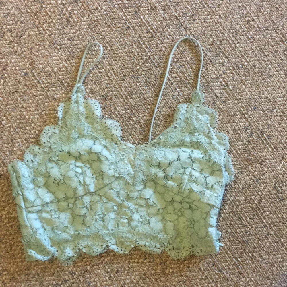 Crop Top.
